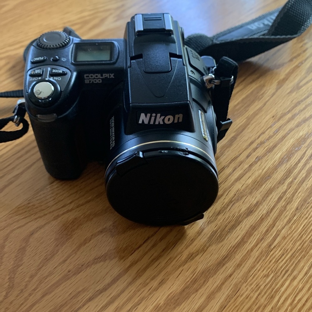 Nikon Camera - Picture 13 of 13